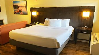 Riviera Inn and Suites 1000 Islands