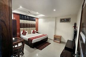 Airport Hotel The Volga