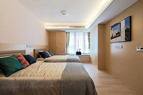 Airport Hotel The Volga