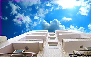 Mauryan Express Hotel Dashrathpuri Metro