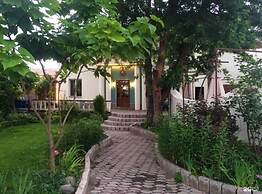 Strelets Hotel