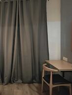 Hotel 27 Inn