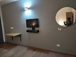 Hotel 27 Inn
