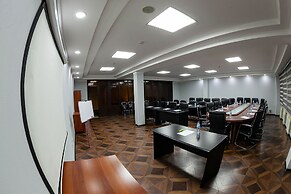 Zargaron Plaza