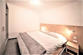 Elise Apartments