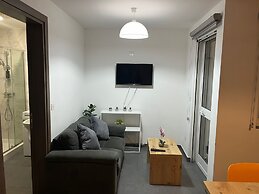 Elise Apartments