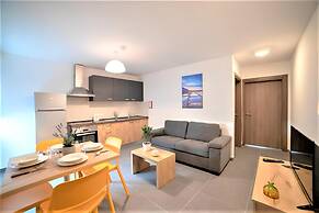 Elise Apartments