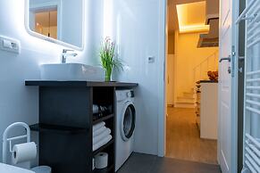 Bonne Chance Apartments