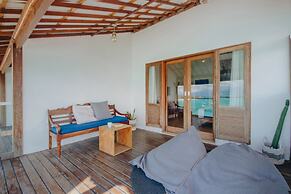 Playgrounds Wave Lodge