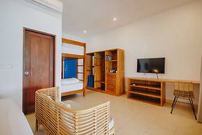 Playgrounds Wave Lodge
