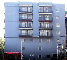 Hotel Noida Grand 121
