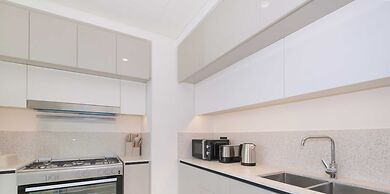 LUX The Marina Vista Beachfront Suite