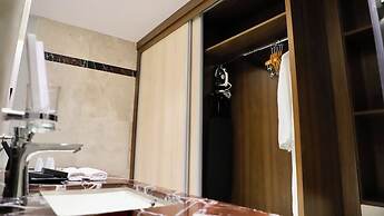 Five seasons Hotel & Spa