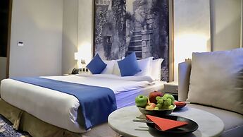 Five seasons Hotel & Spa