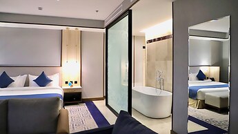 Five seasons Hotel & Spa