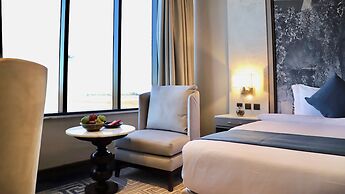 Five seasons Hotel & Spa