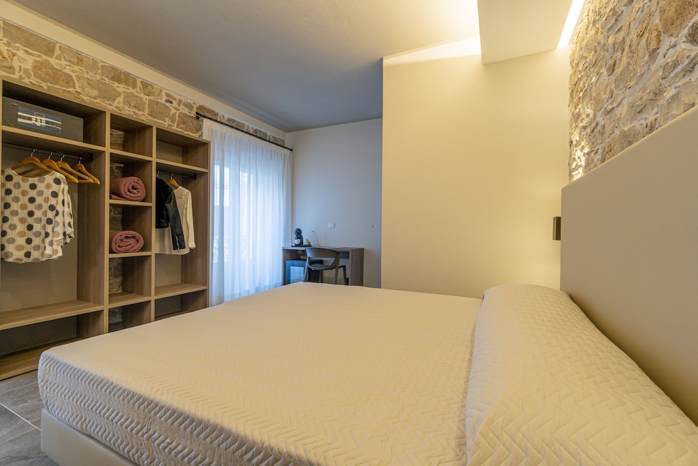 Goloritzè Room and Breakfast