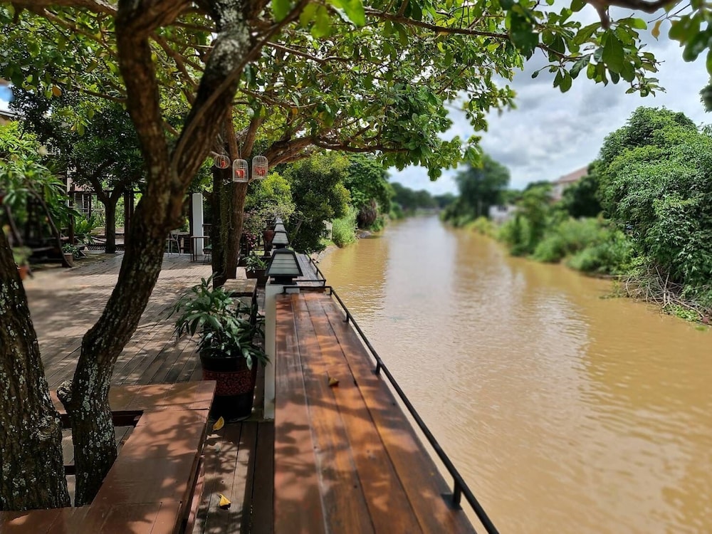 Romyen cafe homestay