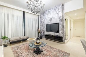 SuperHost - Downtown Delight 2BR Apt Opposite Burj Khalifa