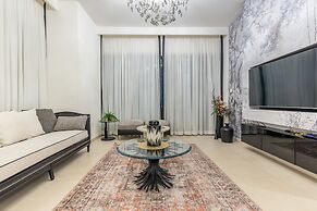 SuperHost - Downtown Delight 2BR Apt Opposite Burj Khalifa