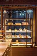 Brach Madrid - Evok Collection