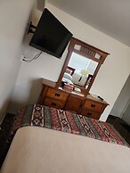 Hi-Way Motel