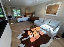 Aruna Estate