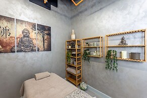Diff-Rent Living