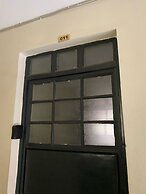 Lux Suites Cavendish Studio Apartments