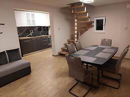 Nave - Private Pool - H
