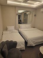 DK Hotel