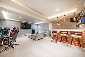 DK Hotel