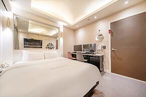 DK Hotel