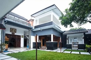 Omah Demak Ijo By Occupied