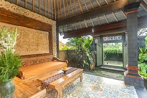 Wooden Ganeca Villas by GenuineHost
