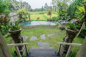 Wooden Ganeca Villas by GenuineHost