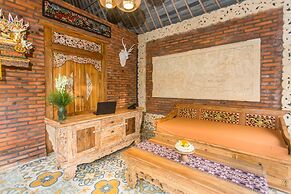 Wooden Ganeca Villas by GenuineHost