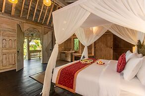 Wooden Ganeca Villas by GenuineHost