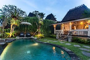 Wooden Ganeca Villas by GenuineHost
