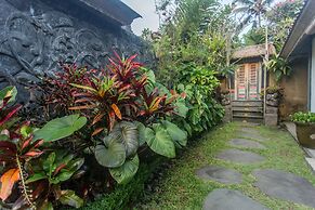 Wooden Ganeca Villas by GenuineHost