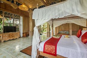 Wooden Ganeca Villas by GenuineHost