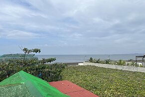 Lover'S Point Beach Front Resort