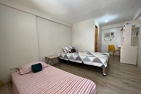 Happy Grey Hotel Vigan
