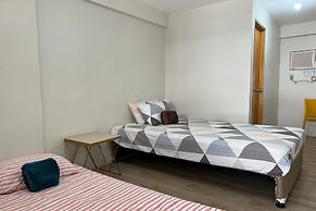 Happy Grey Hotel Vigan