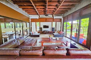 Ss Pool Villa Hill