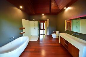 Ss Pool Villa Hill