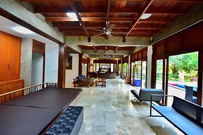 Ss Pool Villa Hill