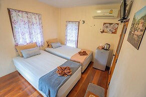 Ban Suan Bang Toei Homestay