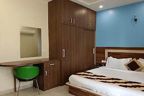 The Indian Hotel & Kitchen