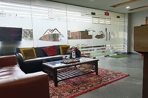 The Indian Hotel & Kitchen